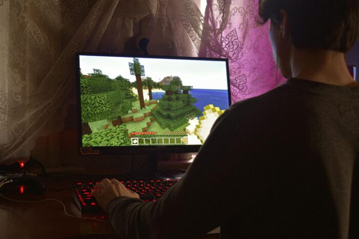 Minecraft Crossplay Between PC, Xbox & PlayStation