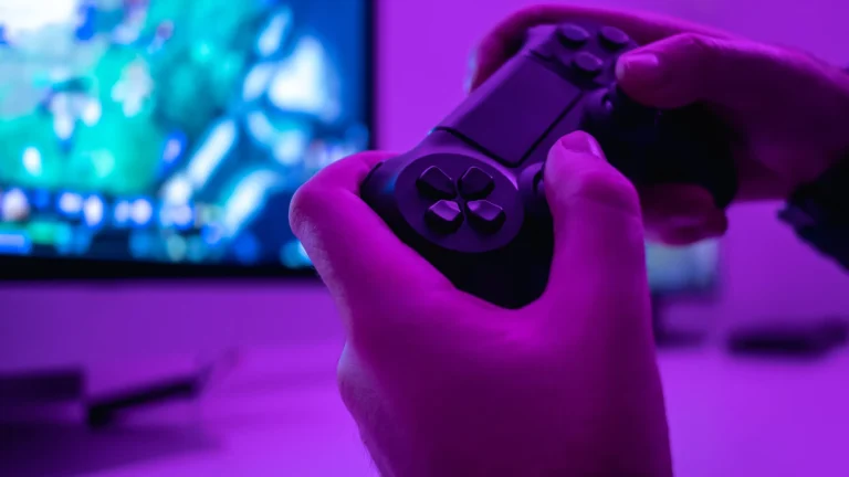 How the Glitz and Glam of Gaming Influence Style Trends