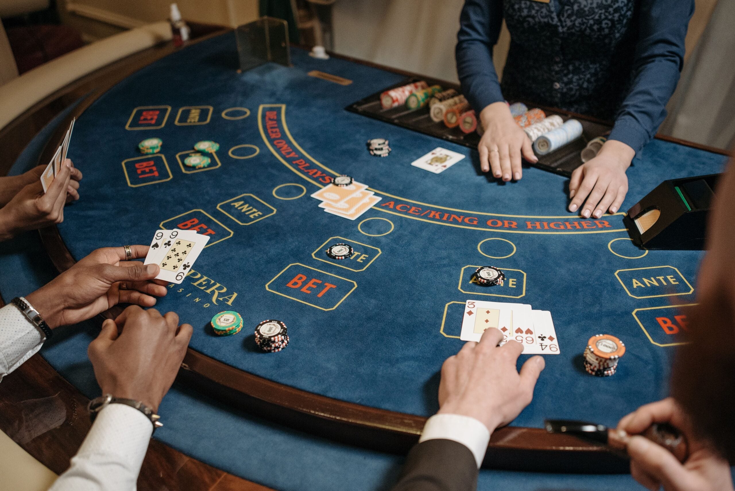 From Seven Seats to Unlimited Access: The Rise of Infinite Blackjack