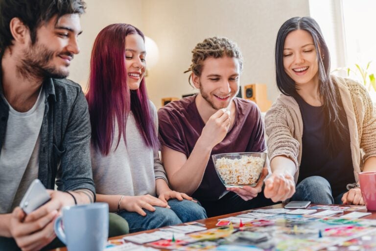 The Rising Popularity of Social, Table-Based Gaming in Online Communities