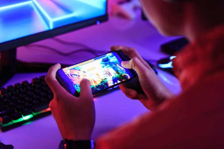 Why In-Browser Mobile Play Is Starting to Beat the App Download